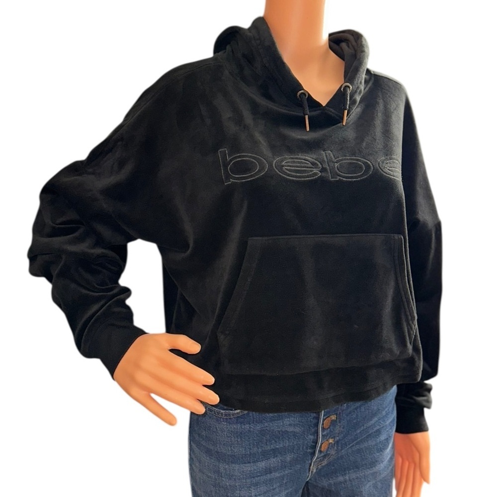 Bebe Women’s Y2K Cropped Sport Plush Black Hoodie ~ Size M